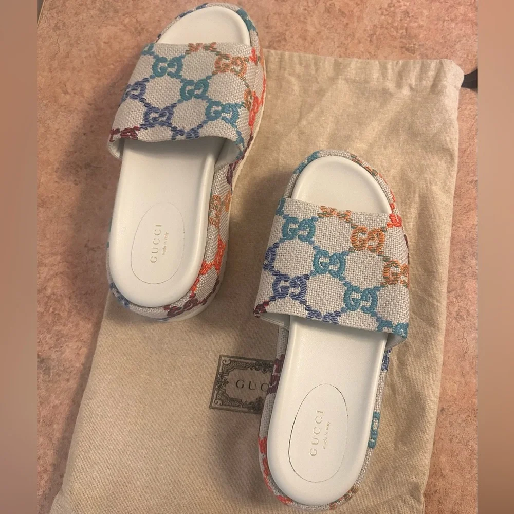 MUTI COLOR GUCCI SLIDES🌈 - Picture 3 of 8